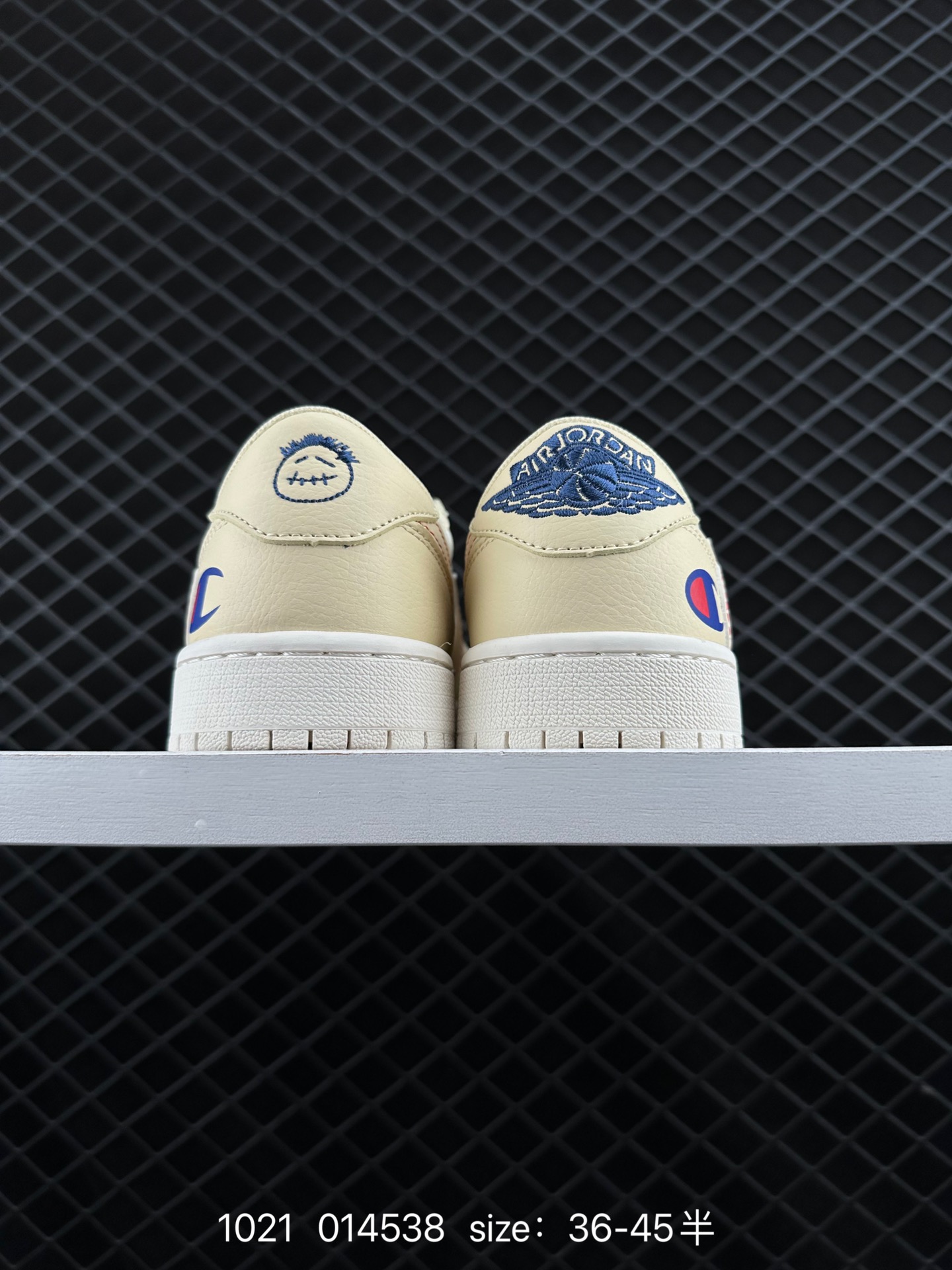 Travis Scott x Air Jordan 1 ” Reverse Mocha “